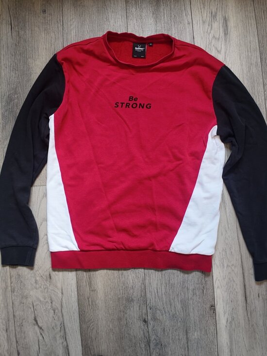 Outfitters Other - Outfitters Men's Medium Colorblock Sweatshirt Red Black White Be Strong Crewneck